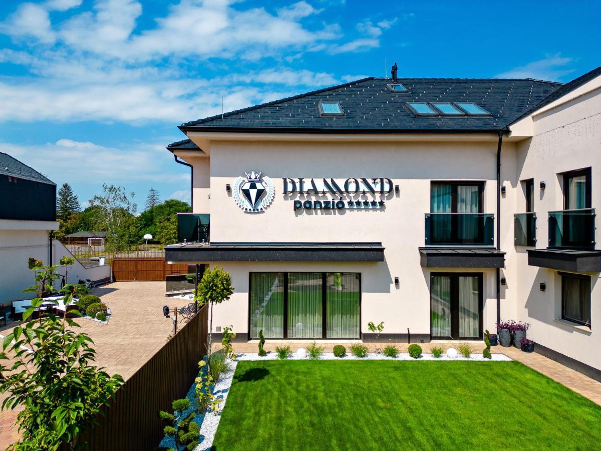 Diamond Panzio Bed & Breakfast Hajduszoboszlo Bagian luar foto