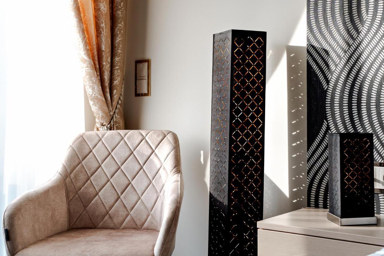 Diamond Panzio Bed & Breakfast Hajduszoboszlo Bagian luar foto