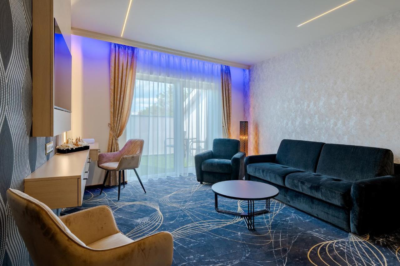 Diamond Panzio Bed & Breakfast Hajduszoboszlo Bagian luar foto