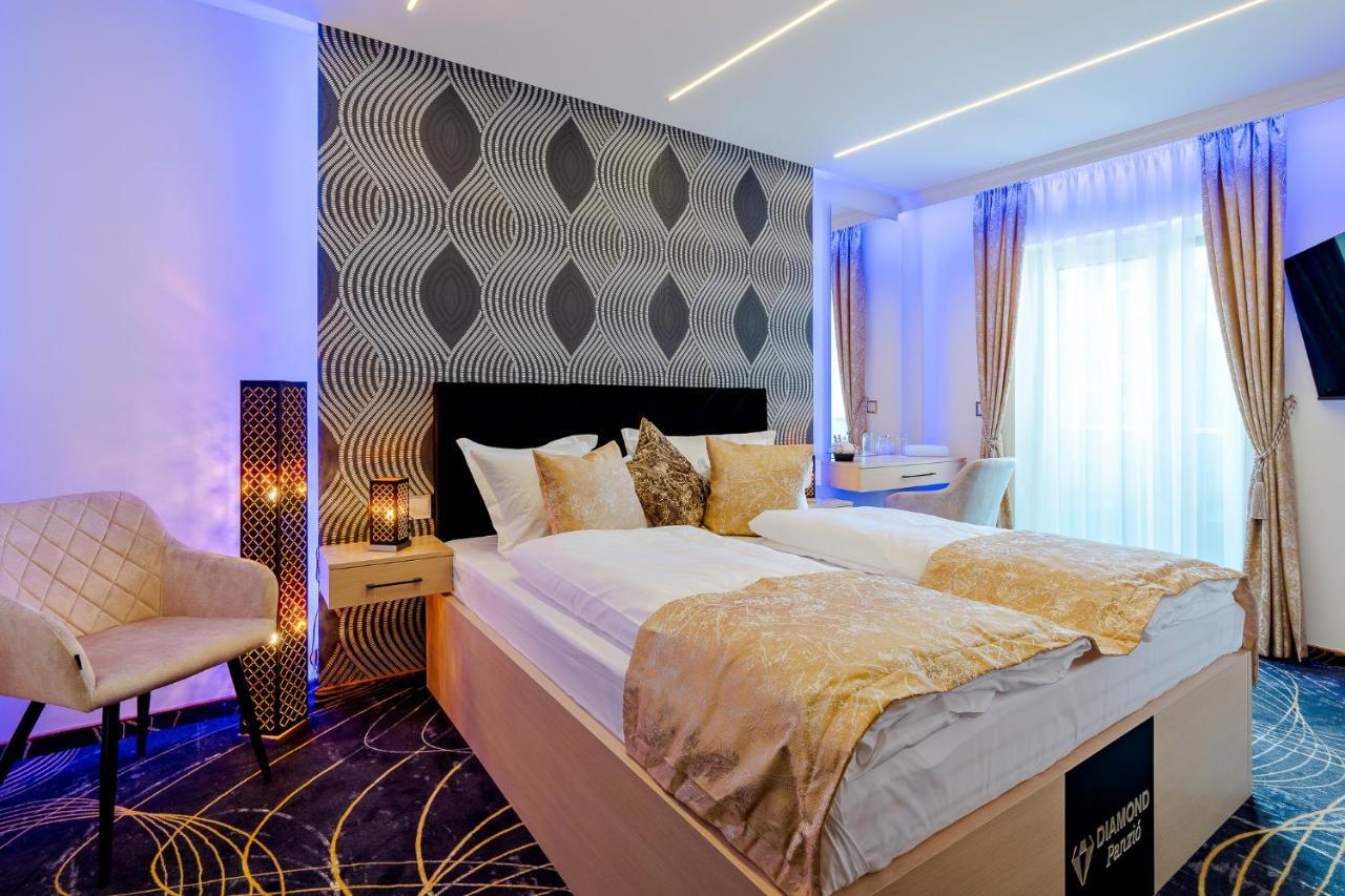 Diamond Panzio Bed & Breakfast Hajduszoboszlo Bagian luar foto