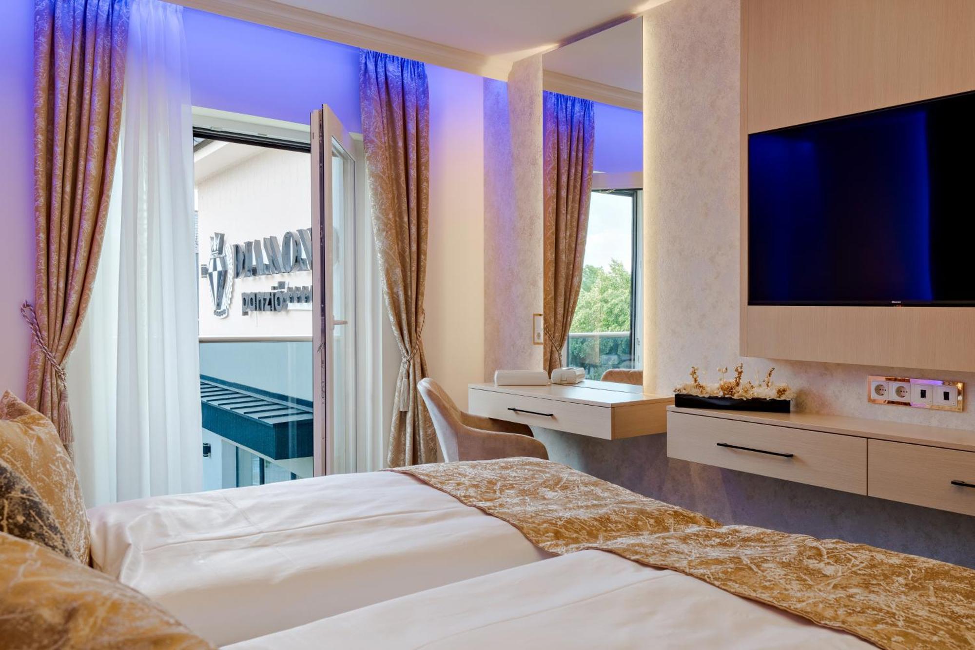 Diamond Panzio Bed & Breakfast Hajduszoboszlo Bagian luar foto