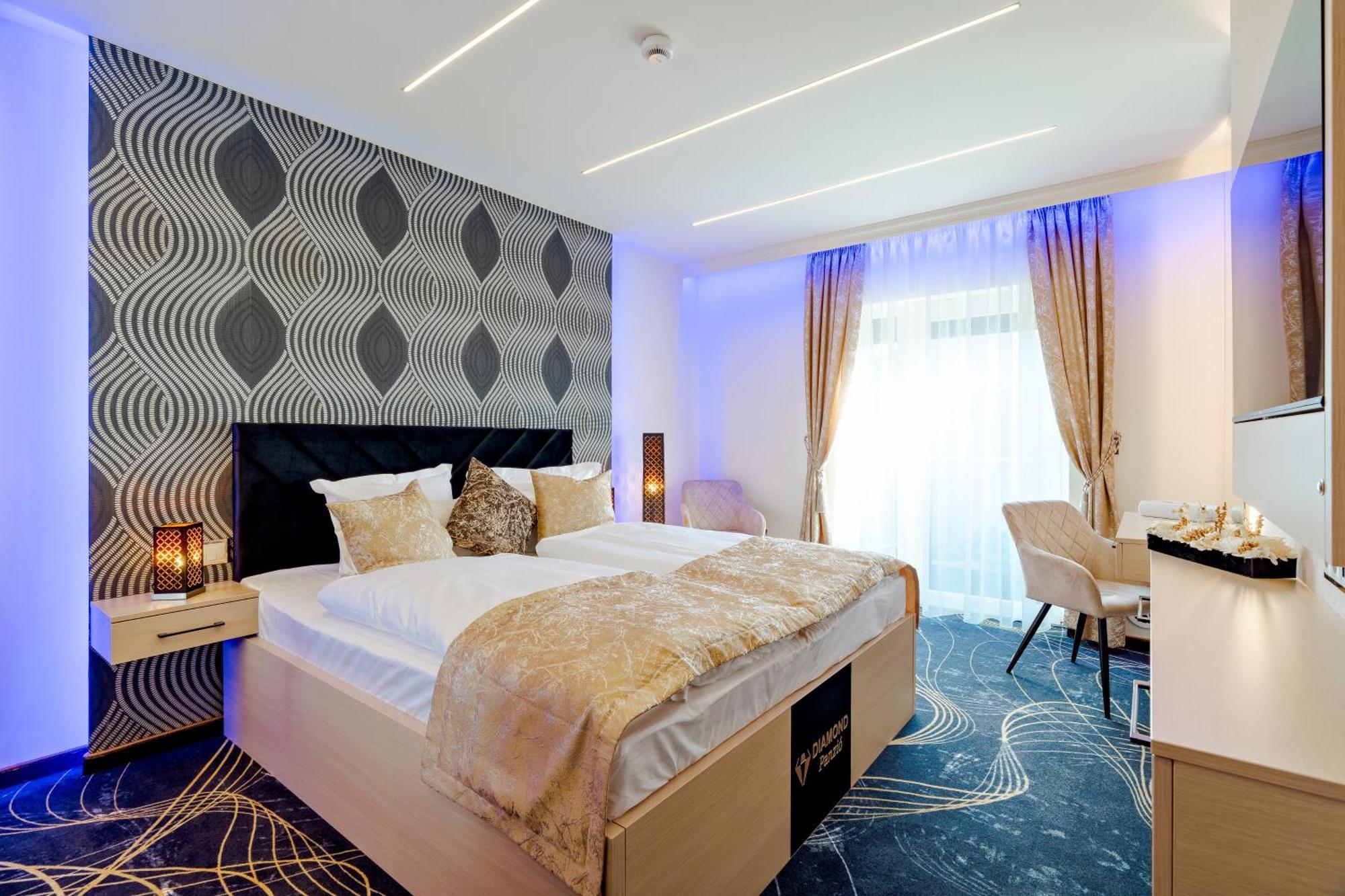 Diamond Panzio Bed & Breakfast Hajduszoboszlo Bagian luar foto