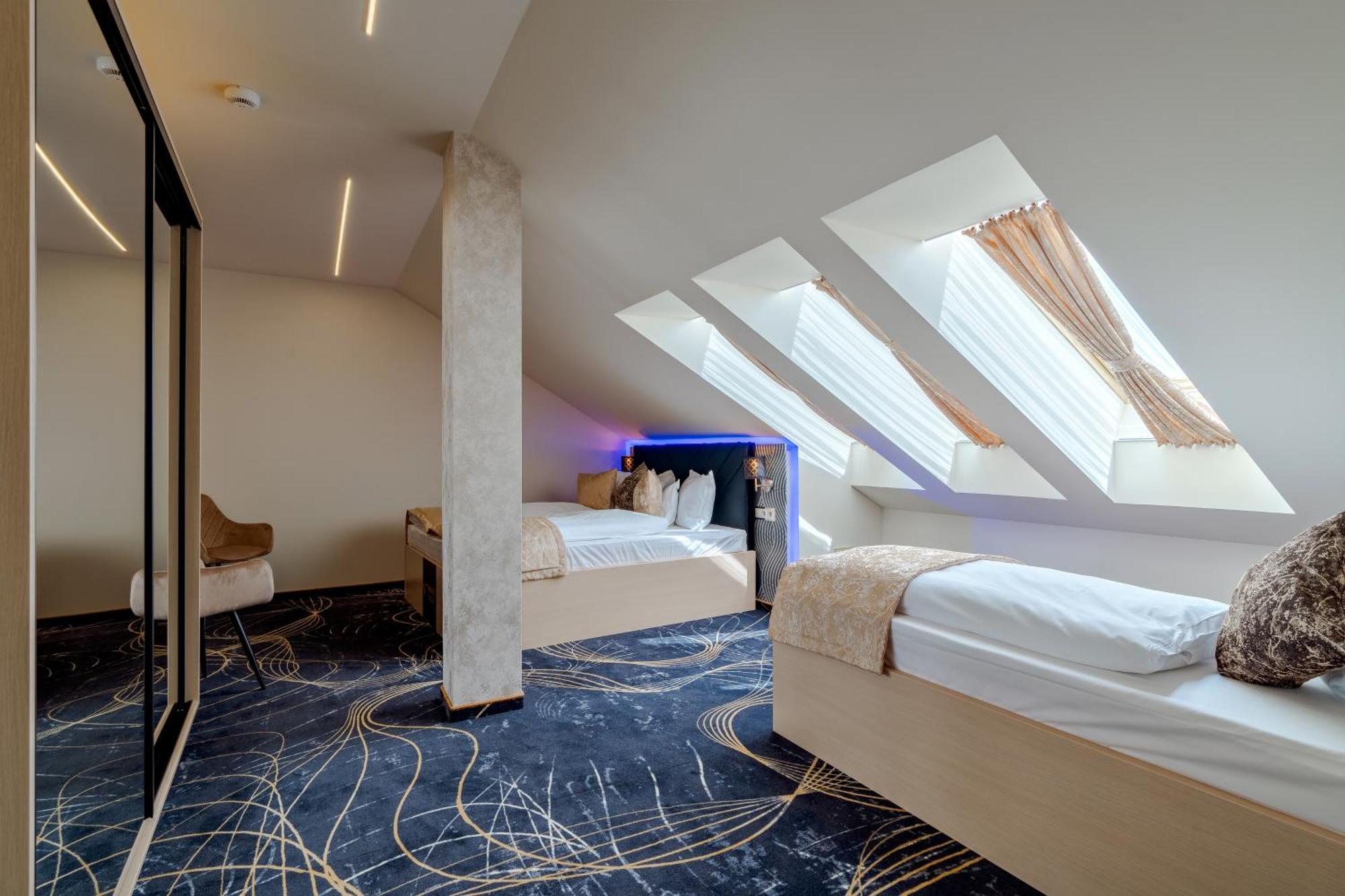 Diamond Panzio Bed & Breakfast Hajduszoboszlo Bagian luar foto