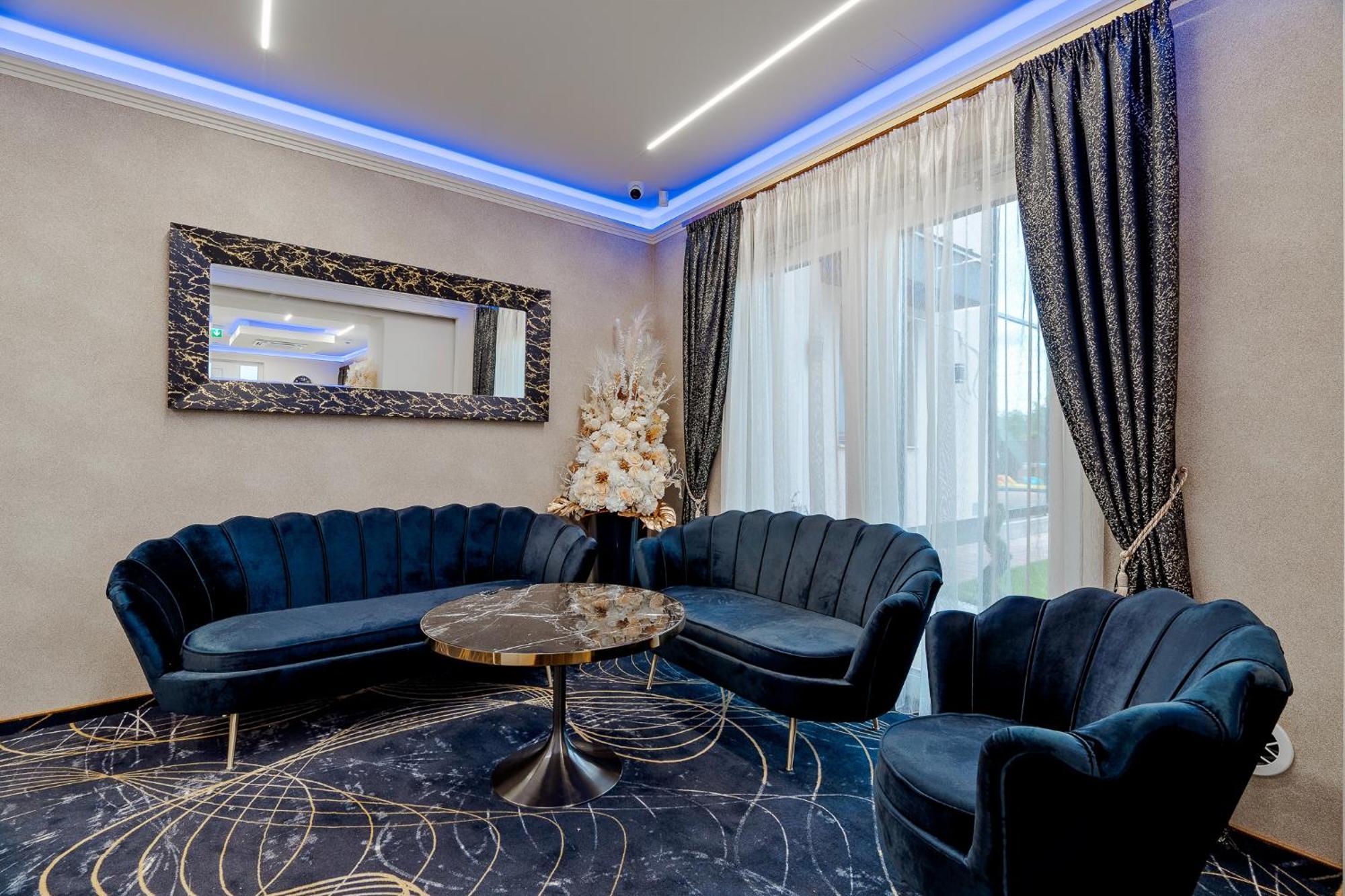 Diamond Panzio Bed & Breakfast Hajduszoboszlo Bagian luar foto