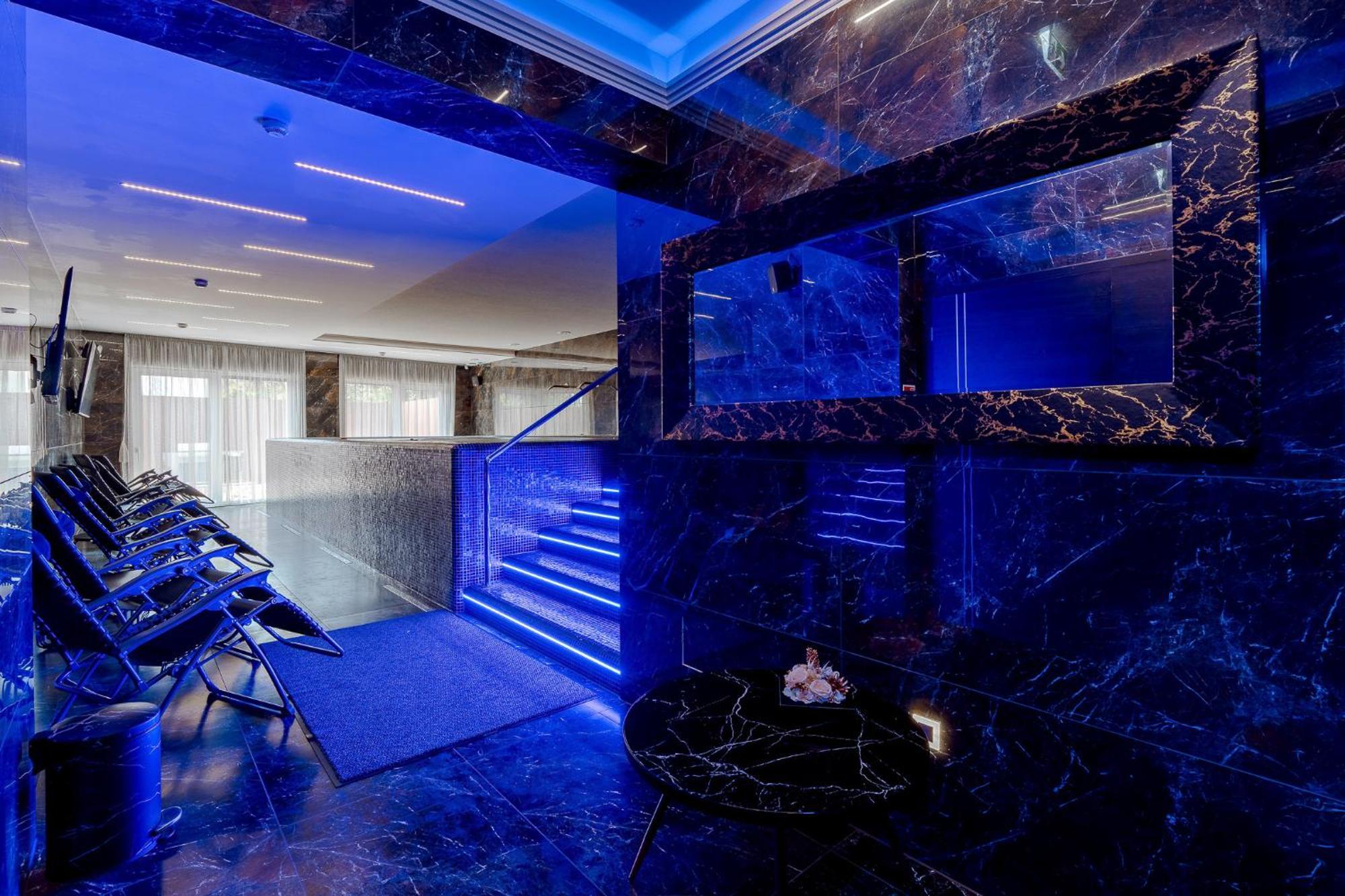 Diamond Panzio Bed & Breakfast Hajduszoboszlo Bagian luar foto